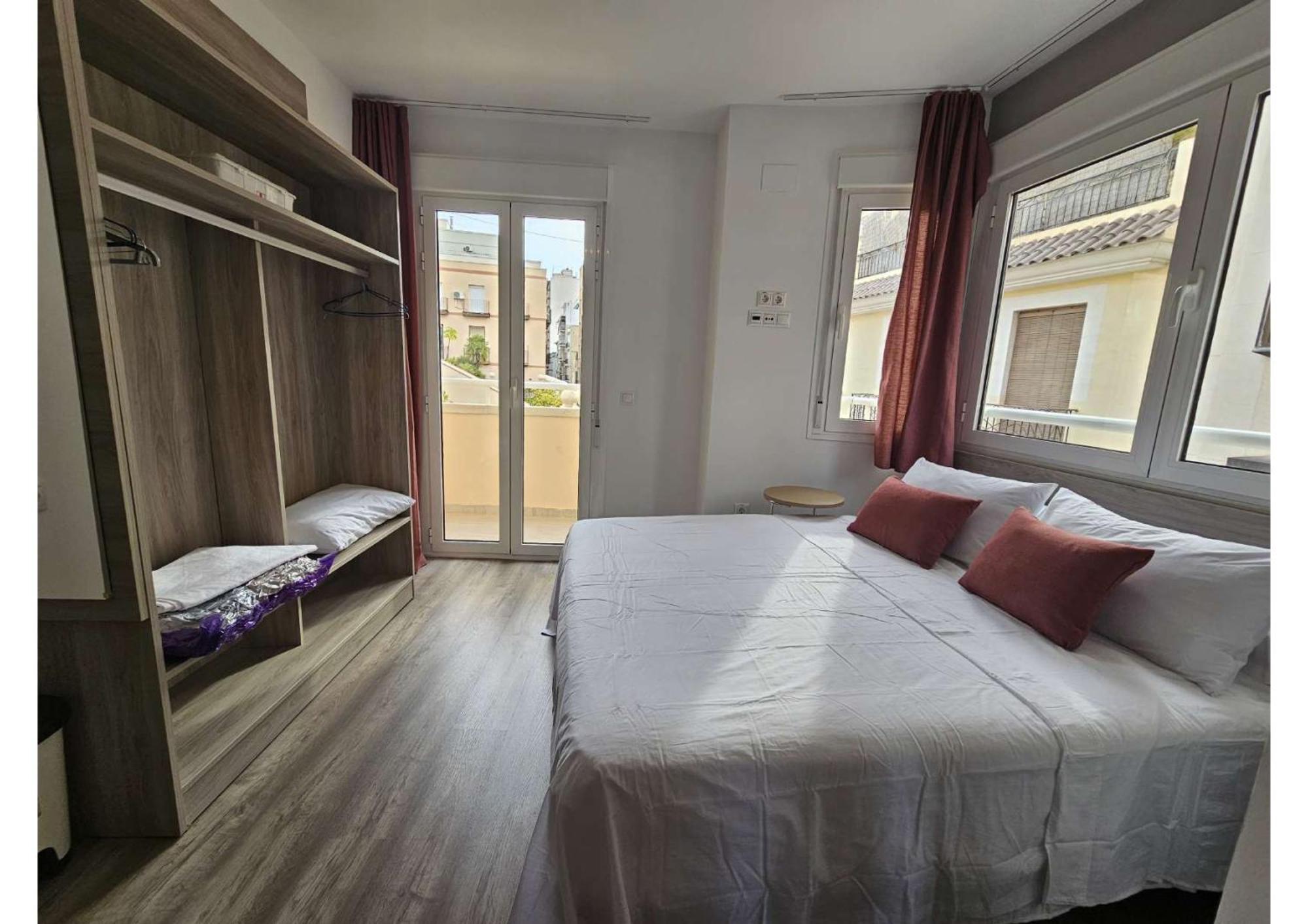 Apartamentos Turisticos Kenzamin Alicante Exterior photo